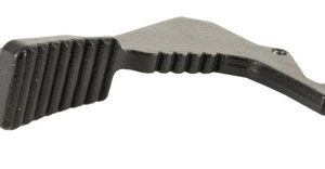 UTG TL-CHL01 SPORTING TYPE EXTENDED			 CHARGING HANDLE LATCH